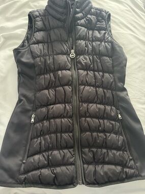 Michael Kors Quilted Lightweight Puffer Jacket
